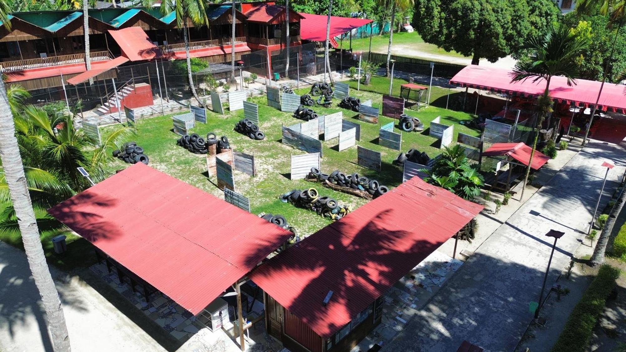 Mooi Park Hotel Sorong Buitenkant foto