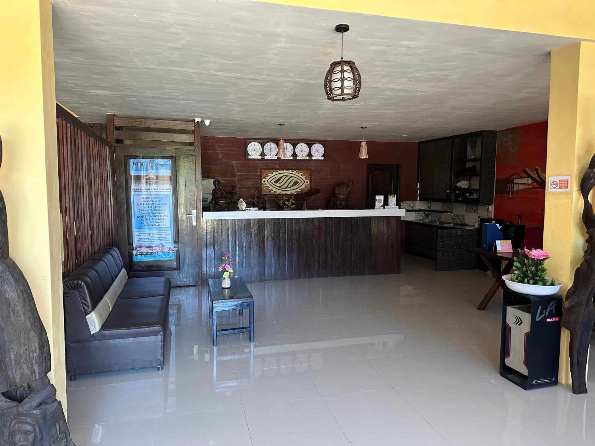 Mooi Park Hotel Sorong Buitenkant foto