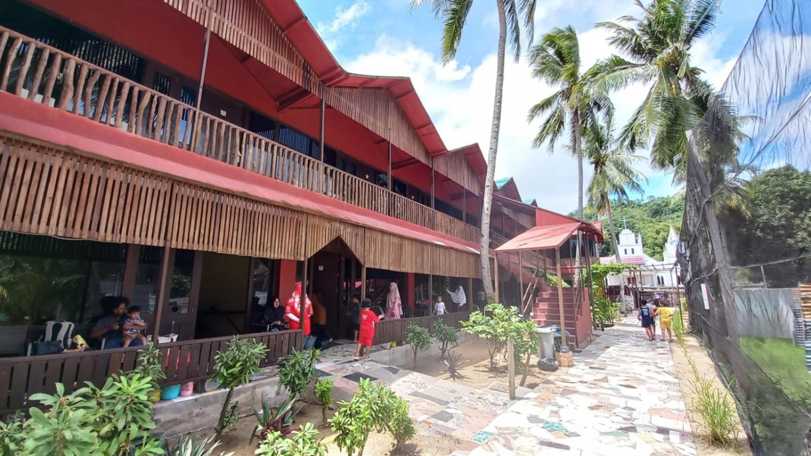 Mooi Park Hotel Sorong Buitenkant foto